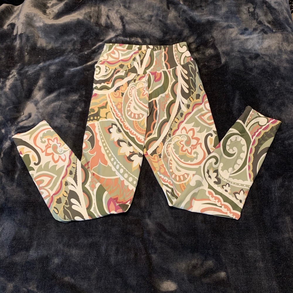 Liquido leggings size small